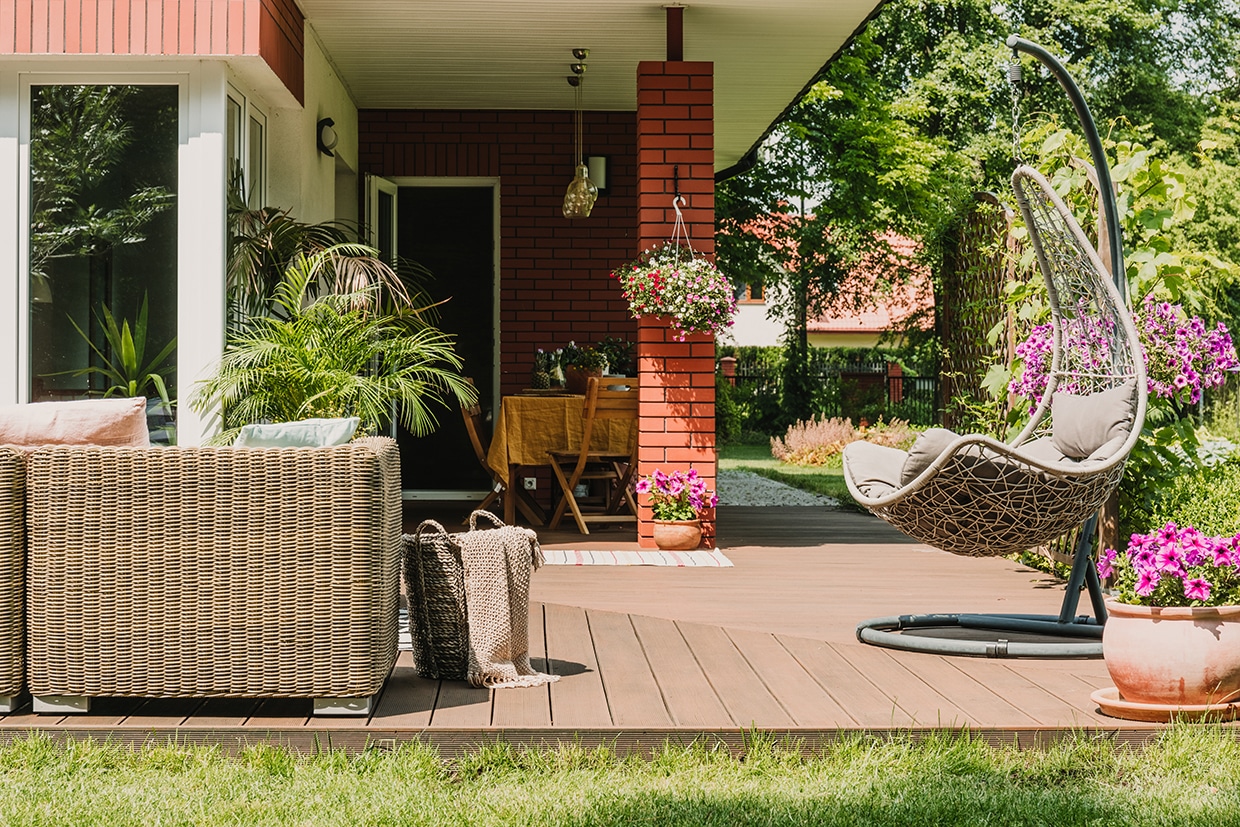 Maximize Your Outdoor Deck Space