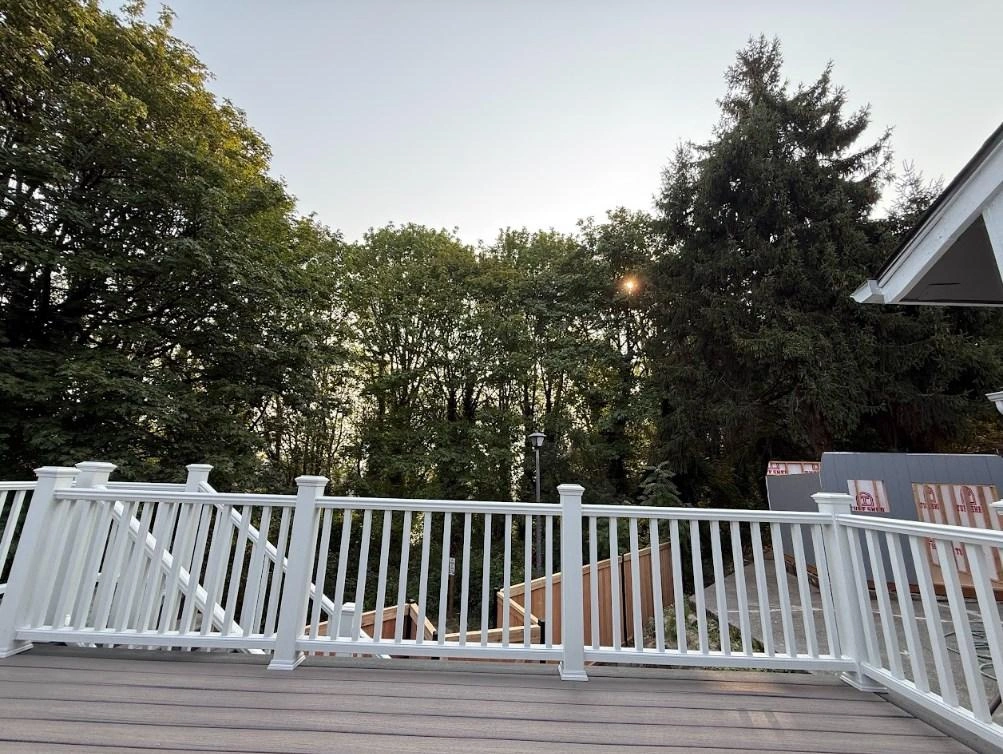 Completed Trex Deck Replacement In Tukwila With Composite Decking And White Railings